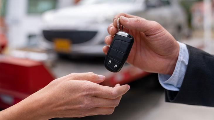 Araç alım-satımı yapacak herkesi ilgilendiriyor: Fiyatlar düştü, işte en çok satılan otomobiller