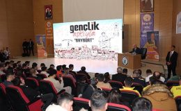 Bakan Güler, gençlerin sorularını cevapladı