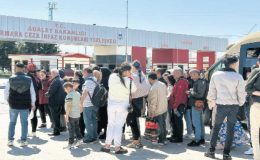 Hapiste oldukları için seviniyoruz
