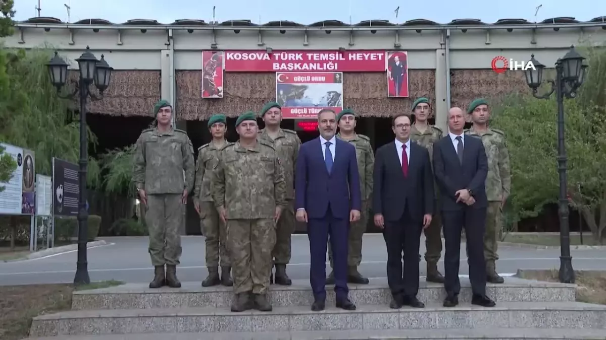 Bakan Fidan Kosova Askeri Birliği’ni Ziyaret Etti