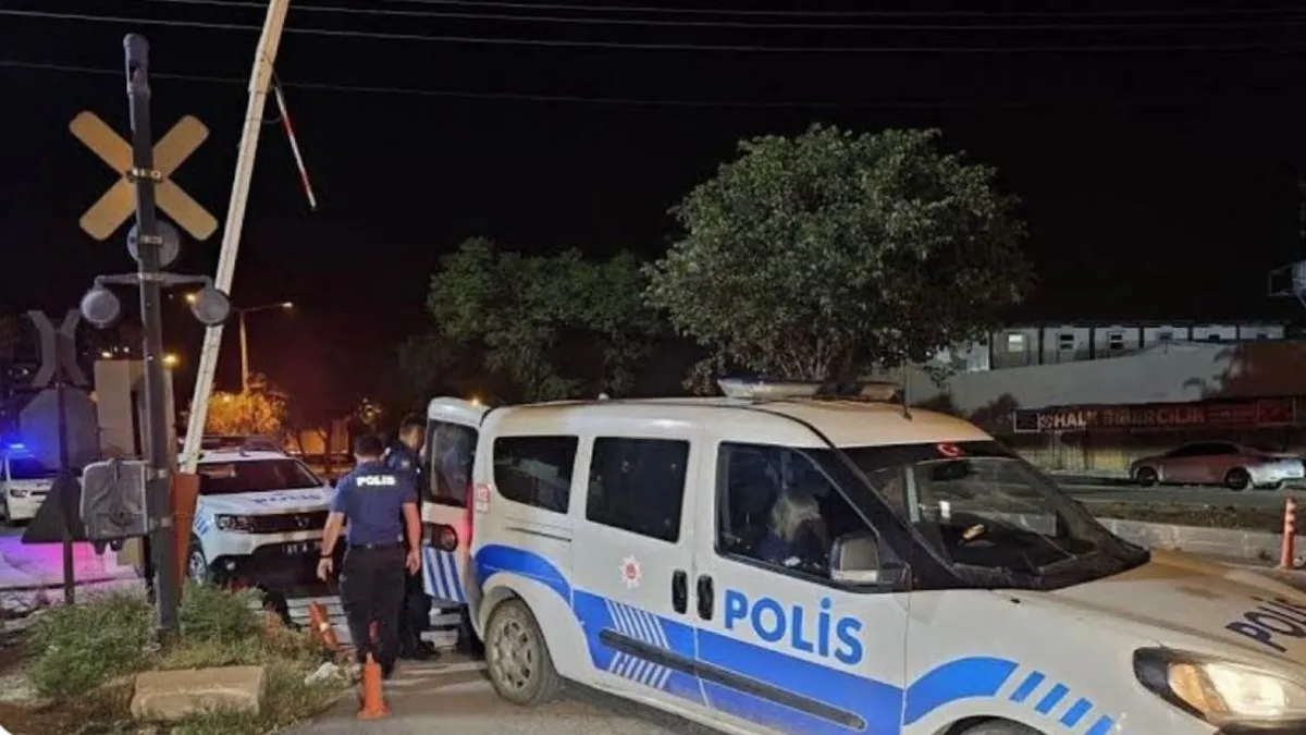 Kız meselesi yüzünden çıkan kavgada 18 yaşındaki genç bıçaklanarak öldürüldü