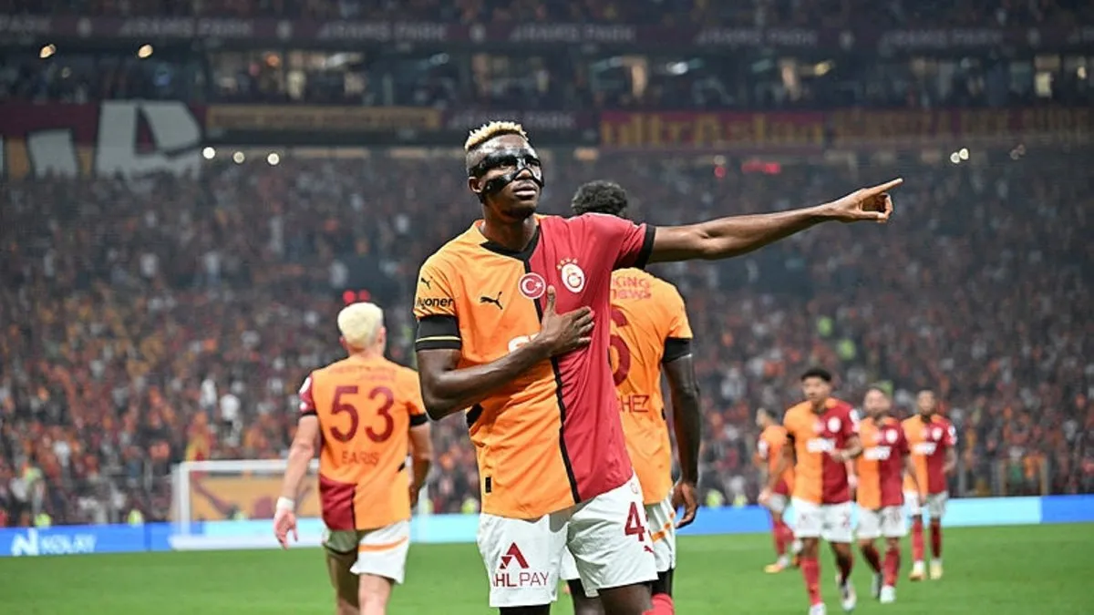 SON DAKİKA GALATASARAY HABERLERİ: İlk maçında geceye damga vurdu! Victor Osimhen sosyal medyayı çılgına çevirdi…