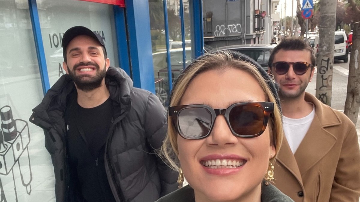 Aşıklar Atina’da! Derya Şensoy yeni sevgilisi Yağız Can Konyalı’yla ilk paylaşımını yaptı